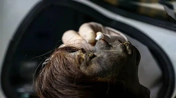 کشف سرهای بریده شده با لبانی دوخته + عکس 