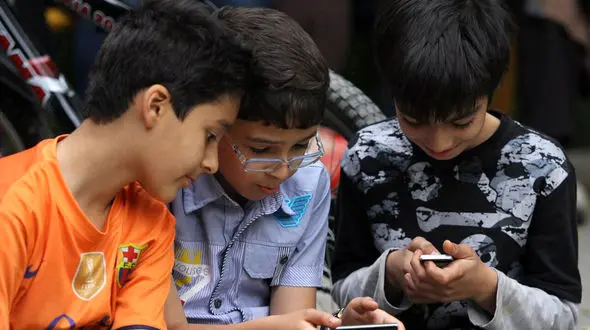 چطور با کودکان خود درباره جنگ صحبت کنیم؟