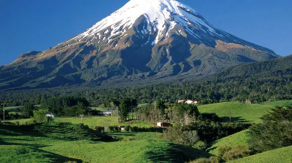 از دماوند بامی به بلندای ایران تا برج میلاد نمادی از بزرگی و طلوع در افق تهران