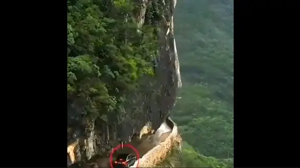 حاضرید در چنین جاده ای رانندگی کنید؟ + فیلم 