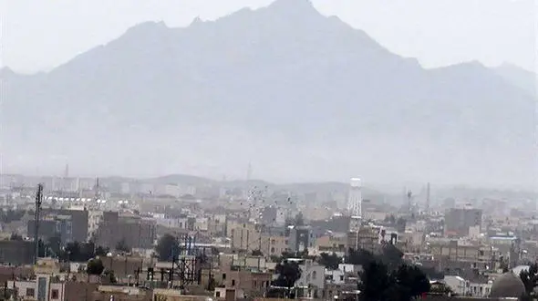 طوفان مرگبار در زاهدان / مرد جوان زیر کانکس له شد