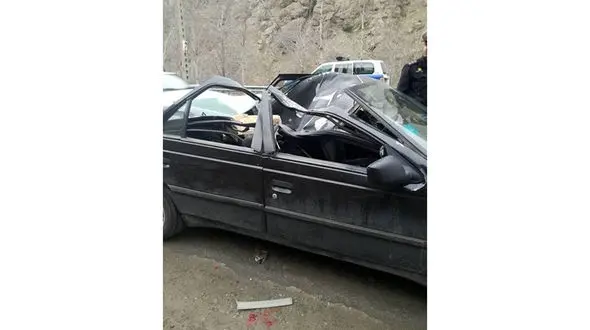 مرگ وحشتناک دختر 18 ساله براثر سقوط سنگ در جاده چالوس + عکس