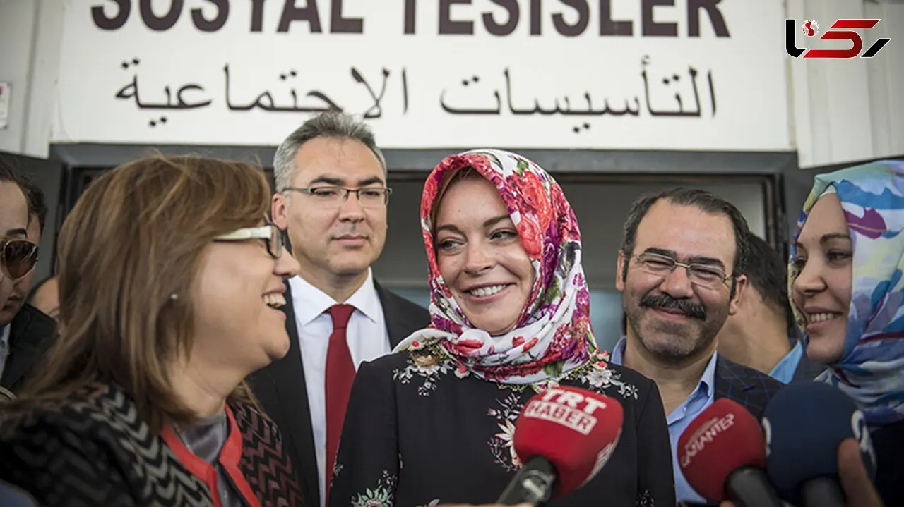 برخورد زشت مسوولان فرودگاه به خاطر پوشش بازیگر زن مشهور+عکس