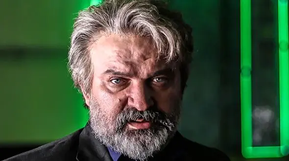  عکس دختر چشم رنگی مهدی سلطانی / زیبایی جادویی اش را ببینید !