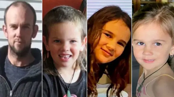 شلیک مرگ به تارزان واقعی جلوی چشمان بچه هایش / تارزان با کودکانش در پناهگاهی در دل جنگل می ماند ... او قهرمان است ...+ عکس