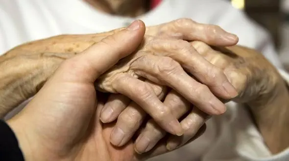  نشانه های پیری پوست را بشناسید + روش های پیشگیری