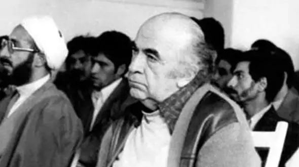 هویدا: می توانستم به راحتی بروم اما نرفتم تا جواب بدهم / سیستم مقصر است