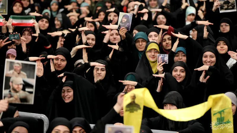  دیدار دانش‌آموزان و دانشجویان با رهبر انقلاب در حسینیه امام‌خمینی(ره) - به مناسبت 13 آبان 