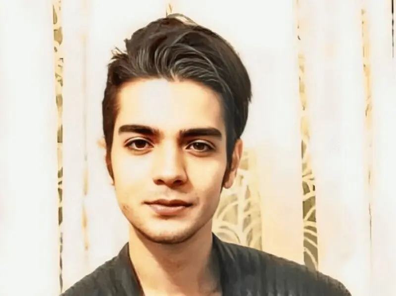 متین عزیزپور