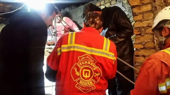 کارگر جوان زیر آوار یک چاه در غرب تهران درگذشت + عکس