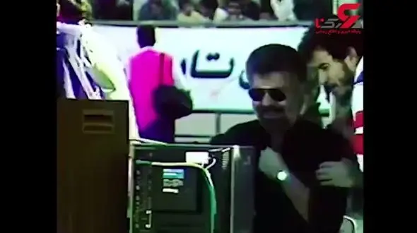 پشت صحنه گزارش زنده یاد شفیع در ورزشگاه آزادی+ فیلم