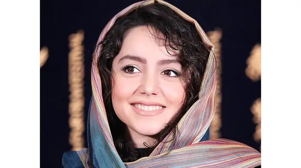 تیکه سنگین نازنین بیاتی به وزیر بهداشت/ نمکی داره هممونو میبره!