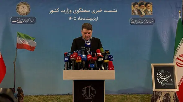 دولت از مشکلات و سختی‌های مردم آگاه‌ است / حضور نیروهای پلیس و دستگاه‌های امنیتی، عامل مهمی در ایجاد احساس آرامش و اطمینان در جامعه است