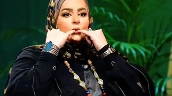 تلاش بامزه نعیمه نظام‌دوست برای اینکه پسر ستاره‌سادات قطبی یک کلمه حرف بزنه+ویدیو/ وقتی محمدحسین عاشق سریال لالایی با بازی عموپورنگه+ویدیو