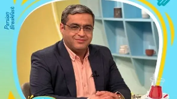 پیام عجیب یک پسر 17 ساله برای سعید عزیزی؛ بابام نمیذاره آرایشگاه برم میگه خودم باید موهاتو بزنم کچل میکنه 