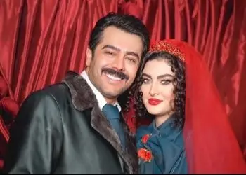 فیلم / نگاهی به جهازبرون خانه مریم مومن نوعروس سینما با سلیقه مادر آذری اش/ از اکسنت وال، مبلمان راحتی و مدرن و شلف مشرف به پذیرایی خانه