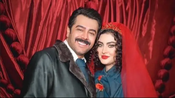 فیلم / نگاهی به جهازبرون خانه مریم مومن نوعروس سینما با سلیقه مادر آذری اش/ از اکسنت وال، مبلمان راحتی و مدرن و شلف مشرف به پذیرایی خانه