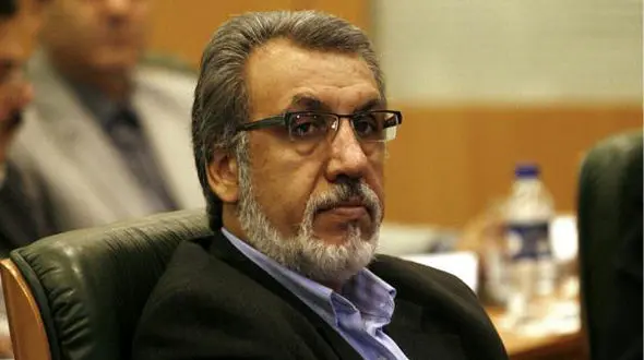 بازی رسانه‌ای خاوری مفسد فراری 