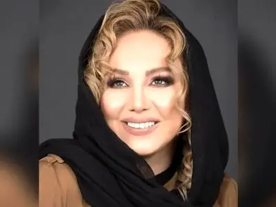 فیلم افتتاح جواهرفروشی مجلل بهنوش بختیاری دده خانم بامداد خمار / خانم بازیگر : برای هر نوع بودجهای در مغازه طلا دارم و تخفیف خیلی زیادی هم میدم/ امیر نوری: به منم تخفیف خوبی داد...