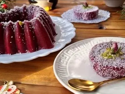 دسر لبو ویژه شب یلدا؛ روش خاص و متفاوت تهیه / فیلم