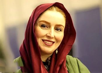 ببینید / آواز شاد !  /  ژاله صامتی در بزم زنان تئاتری با آهنگ همه چی یار یار  قر کمر و شونش را می افته ! + فیلم