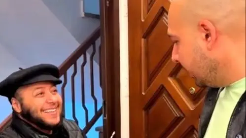 مازیار لرستانی دریل به دست نشان داد هیچ سررشته ای از کارهای فنی ندارد عوضش سطح طنزش بالاست