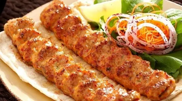 طرز تهیه کباب کوبیده مرغ / فیلم