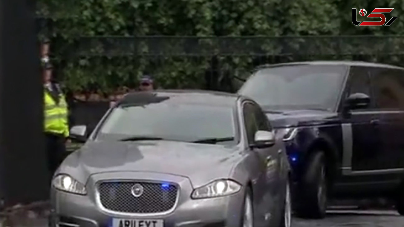 اتفاقی عجیب برای خودروی حامل نخست وزیر انگلیس + فیلم