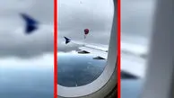 فیلم ثبت لحظه برخورد صاعقه با بالن از داخل هواپیما