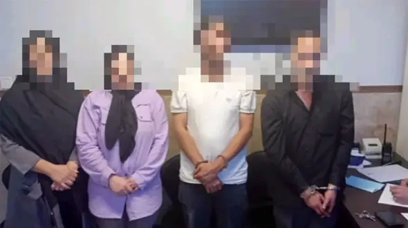 فیلم تعقیب و گریز 4 زن و مرد پرشیا سوار در بلوار دادمان تهران / خودروی سرقتی دزدان قفل پدال داشت + جزییات