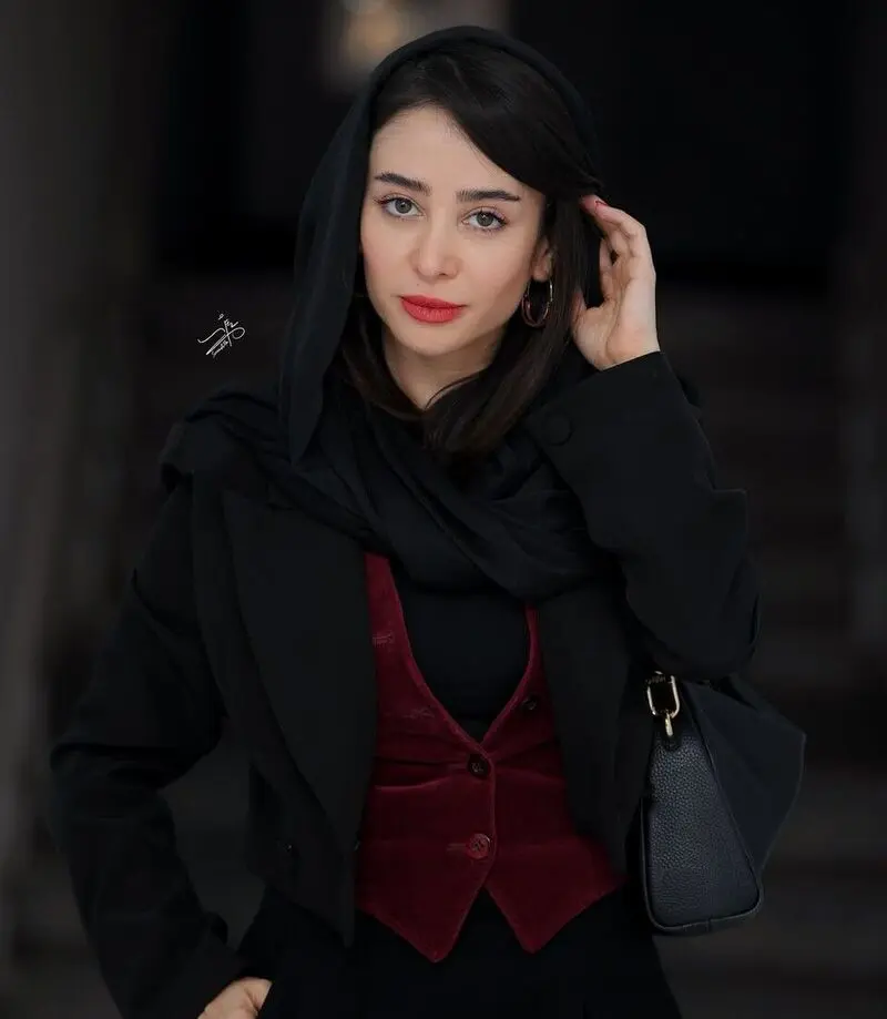 الناز حبیبی
