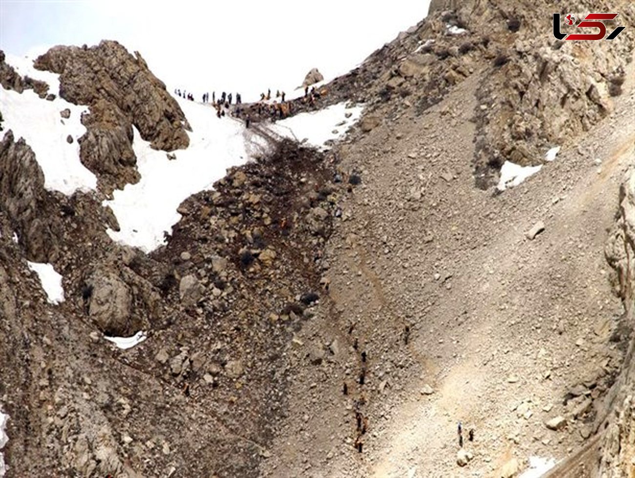 سقوط کولبر 21 ساله از ارتفاعات اورامانات + عکس 
