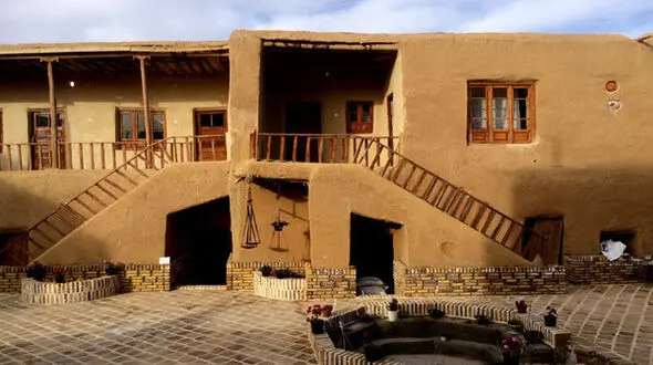 رنج روستاهای قروه از ضعف زیرساختی