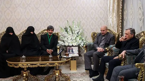 قالیباف: امیدواریم در شرایط سخت بتوانیم مسیر شهدا را ادامه دهیم
