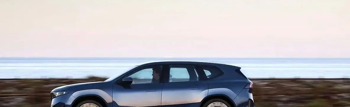 بررسی بی‌ ام‌ و iX3؛ خودروی سال 2026 به انتخاب مجله تاپ گیر