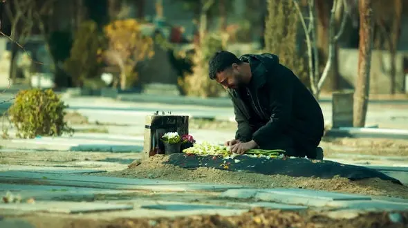 منتشر شد / نماهنگ "به دادم برس" با صدای احسان خواجه امیری با بازی مهرداد صدیقیان+فیلم