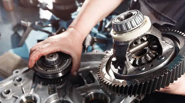 بهترین زمان تعویض روغن گیربکس خودرو