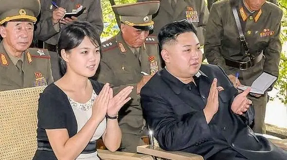 ببینید | تصاویر خبرساز از روابط صمیمانه کیم جونگ اون با دختر ۱۰ ساله‌اش!
