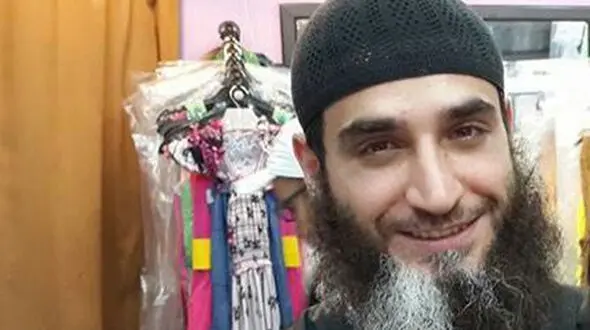 این مرد داعشی دستورات کثیفی می داد ! + عکس 
