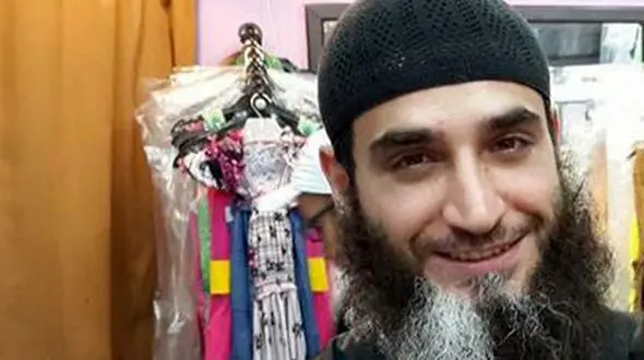 این مرد داعشی دستورات کثیفی می داد ! + عکس 