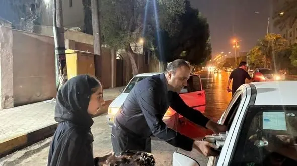 از تخته‌سیاه تا شربت نذری؛ حضور متفاوت اداره نوسازی مدارس هرمزگان در محرم + فیلم