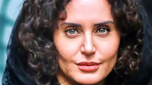 استایل زیبای الناز شاکردوست + فیلم لحظه اعلام نامش 