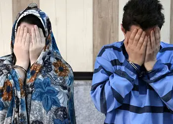 زن ربایی سریالی در تهران / مرد فیوج با خواهرش به ربودن زنان در خیابان ها دست می زد + انگیزه و شگرد هشدار آمیز