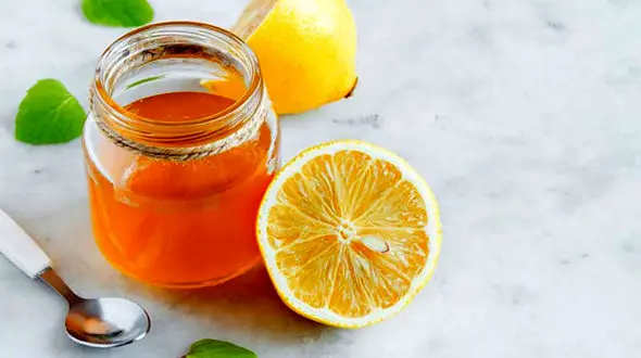 درمان های خانگی برای رفع جای جوش و آکنه