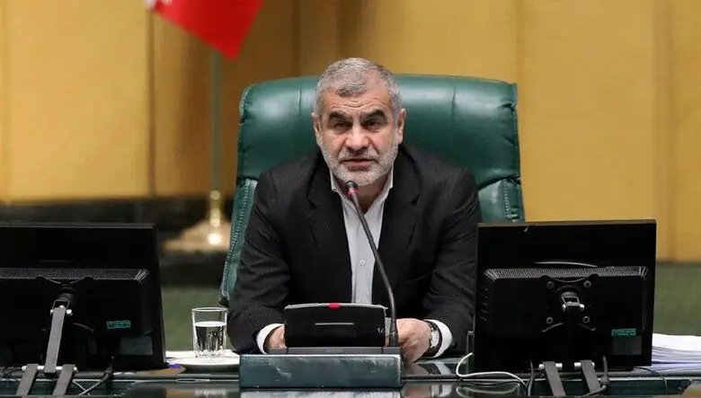 آقای نیکزاد؛ وضع حجاب را دیدی ، گرانی و فقر و خیلی چیزهای دیگر ندیدید ! / جنگ، مساله است یا موتورسواری زنان؟! / سری مانده تا به روسری هم برسیم؟