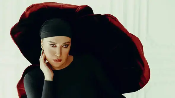 فیلم/ نگاهی به چیدمان شاهانه و مینیمال اتاق خواب نسیم ادبی، بازیگر سریال فریبا/ سلیقه‌اش 20 اتاق خواب شیک و آرام نسیم ادبی؛ سادگی با چاشنی دکور چوبی