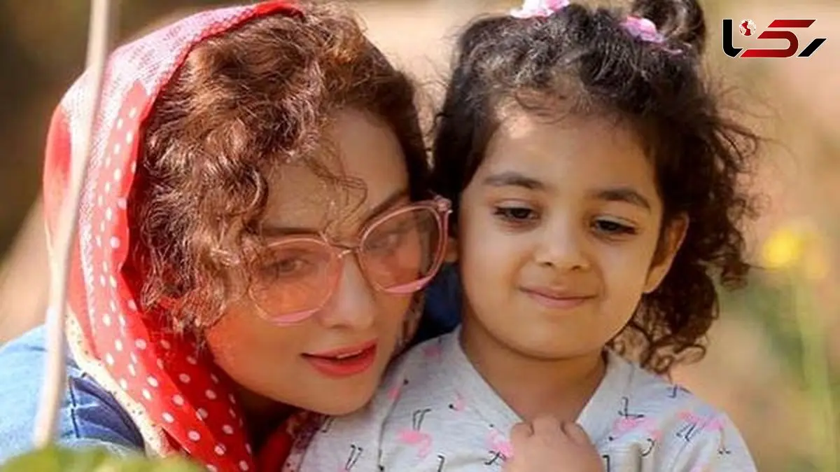 نگاهی به حضور سلبریتی‌های مشهور در جشن یلدای مدرسه دخترانشان با استایل یلدایی/ یکتا ناصر، آرزو افشار و همسر مهران غفوریان