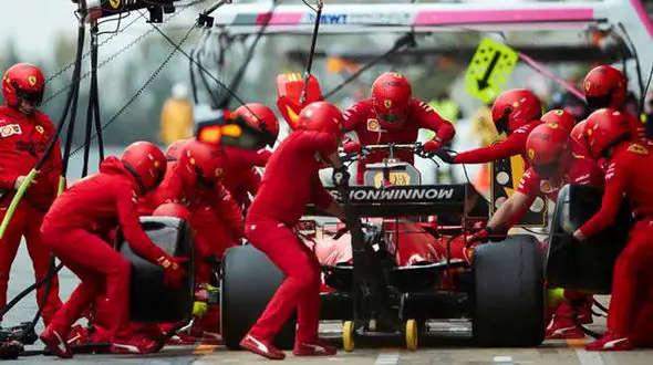 پیت استاپ چیست؟