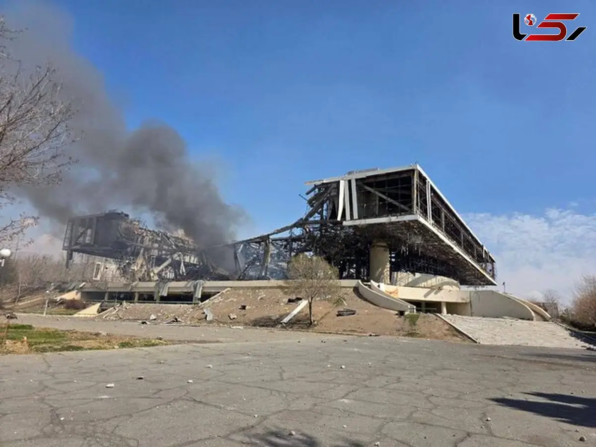 سالن دوازده هزار نفری آزادی با موشک تخریب شد