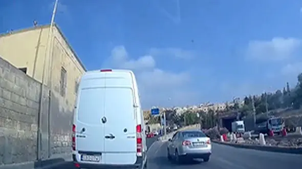 چپ کردن وحشتناک ماشین با رانندگی خطرناک + تصویر